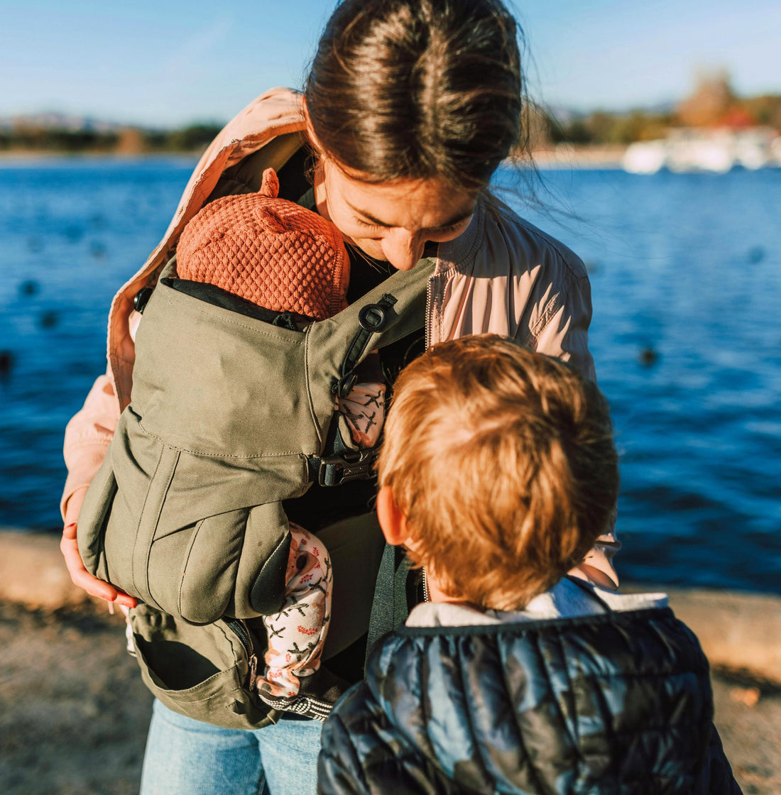 Guide pour connaître l'importance du porte bébé physio - bebesmonde