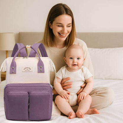 Sac a langer violet blanc maman bebe sourit